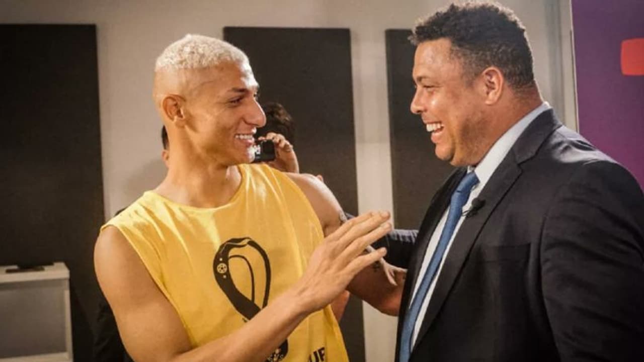 റൊണാള്‍ഡോയ്ക്ക് മുന്നില്‍ വികാരാധീനനായി റിച്ചാര്‍ലിസണ്‍; ആശ്വസിപ്പിച്ച് ഇതിഹാസം വീഡിയോ