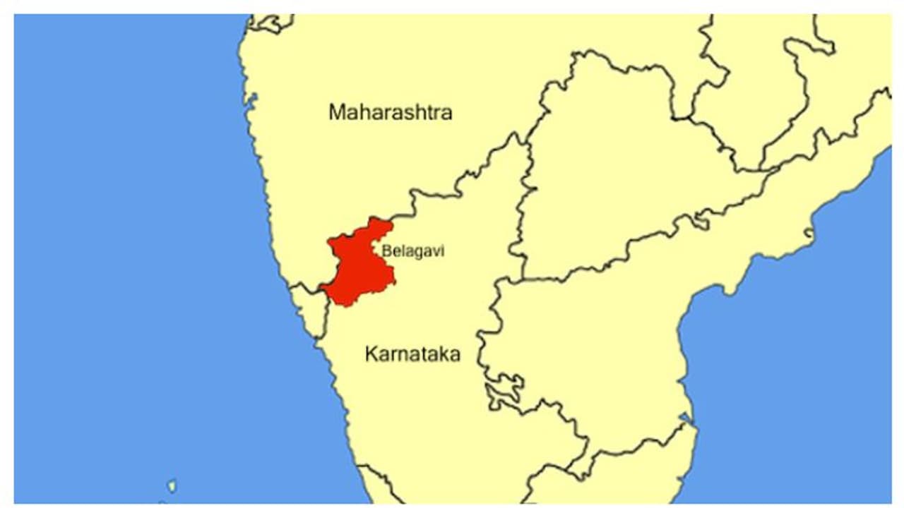 వంటిల్లు తెలంగాణలో.. బెడ్రూం మహారాష్ట్రలో.. ఓ ఇంటి వింత కథ.. రెండు రాష్ట్రాల్లోనూ పన్నులు, పథకాలు... వంటిల్లు తెలంగాణలో.. బెడ్రూం మహారాష్ట్రలో.. ఓ ఇంటి వింత కథ.. రెండు రాష్ట్రాల్లోనూ పన్నులు, పథకాలు...