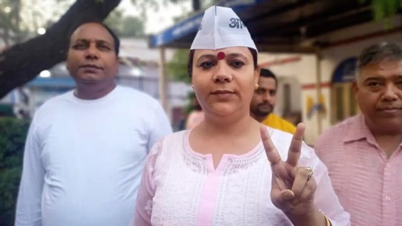 MCD Election result 2022: Who is Bobby Kinnar, AAP's only transgender candidate who won from Sultanpuri MCD Election result 2022: Who is Bobby Kinnar, AAP's only transgender candidate who won from Sultanpuri
