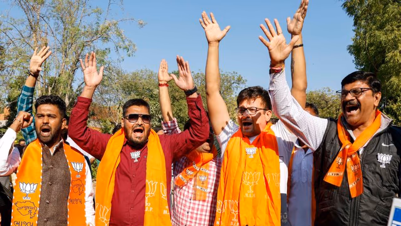 Gujarat Election Result 2022: In Congress dominated tribal belt, BJP in the lead Gujarat Election Result 2022: In Congress dominated tribal belt, BJP in the lead