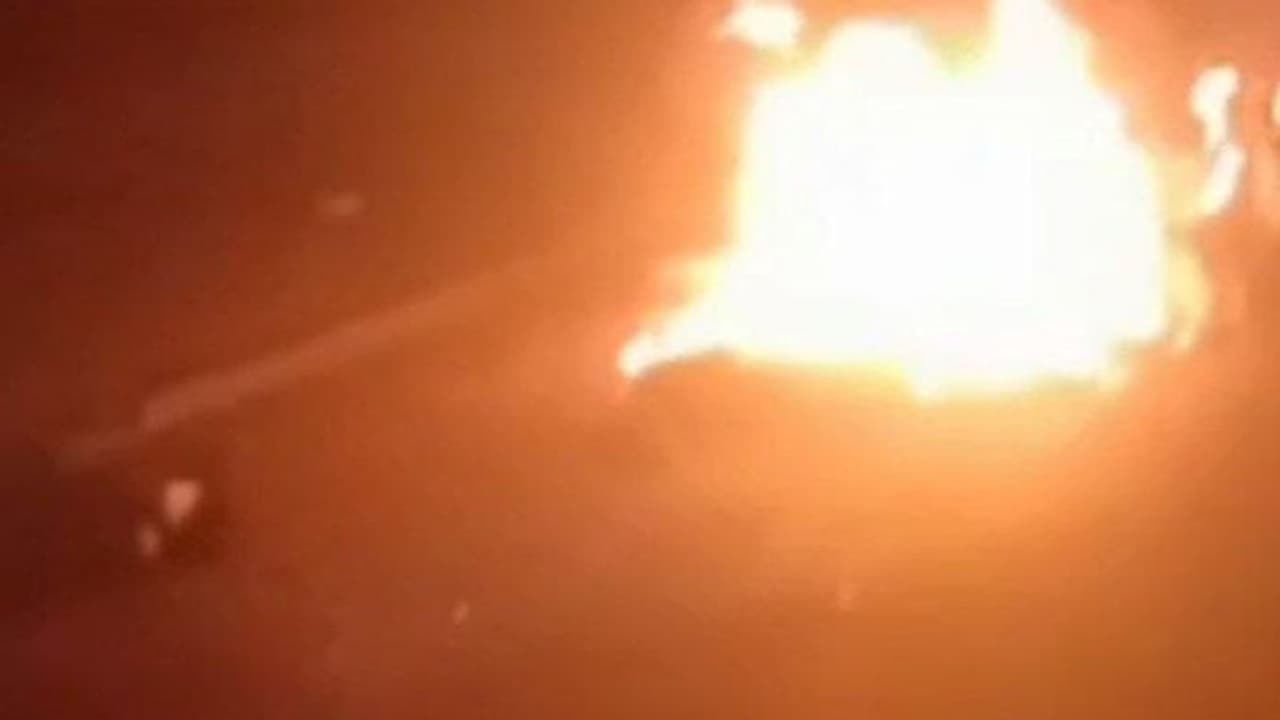  राजस्थान में भीषण सड़क हादसा: चाचा भतीजी की दर्दनाक मौत, देखिए कैसे धमाके के बाद आग का गोला बनी बाइक