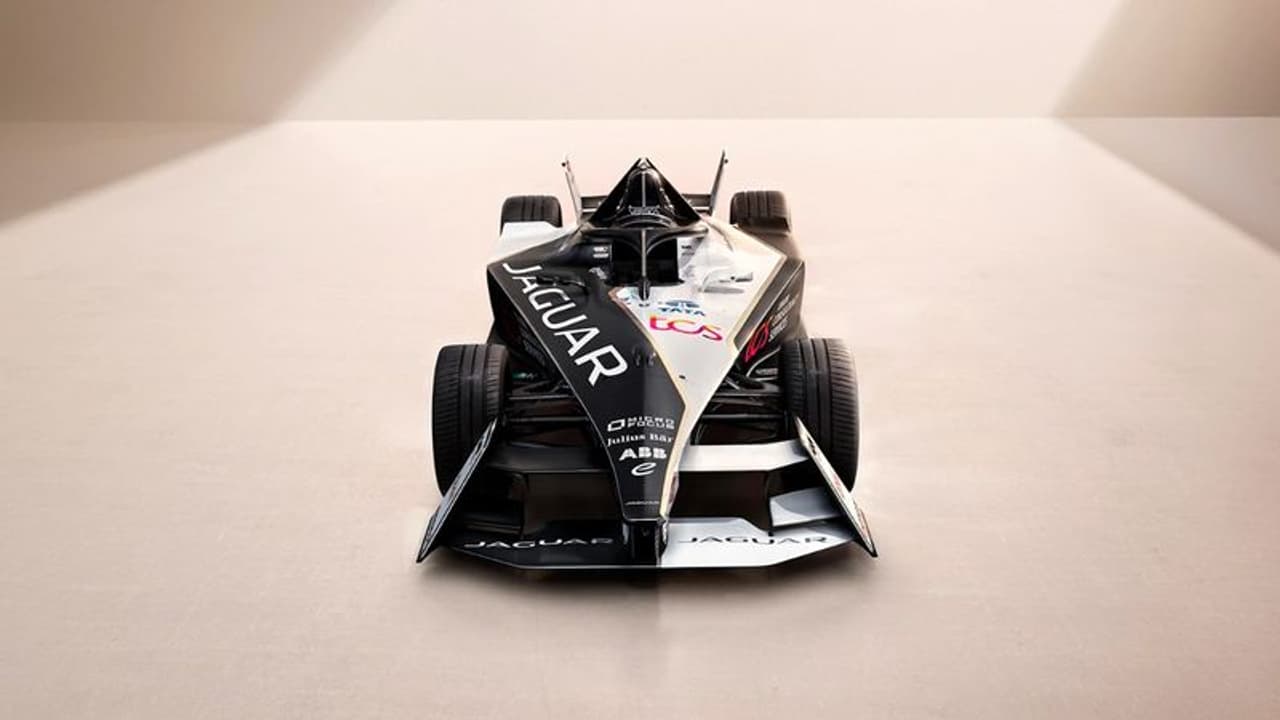 ഫോർമുല ഇ വേൾഡ് ചാമ്പ്യൻഷിപ്പ്, ഐ ടൈപ് 6 പുറത്തിറക്കി ജാഗ്വാർ ഫോർമുല ഇ വേൾഡ് ചാമ്പ്യൻഷിപ്പ്, ഐ ടൈപ് 6 പുറത്തിറക്കി ജാഗ്വാർ