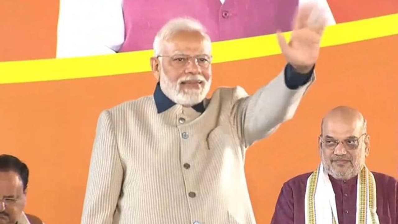 త్రిపుర ఈశాన్య రాష్ట్రాలకు అంతర్జాతీయ వాణిజ్య గేట్వేగా ఎదుగుతోంది: ప్రధాని మోడీ త్రిపుర ఈశాన్య రాష్ట్రాలకు అంతర్జాతీయ వాణిజ్య గేట్వేగా ఎదుగుతోంది: ప్రధాని మోడీ