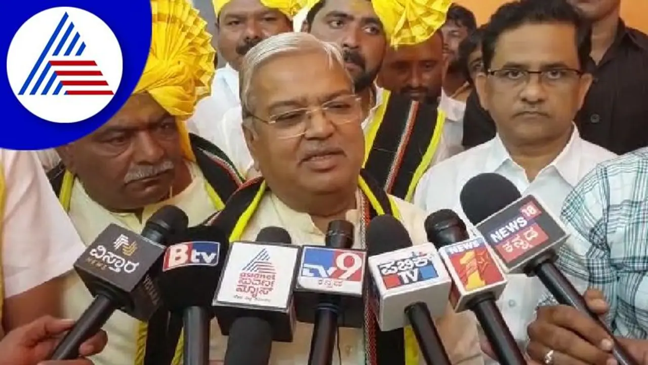ಕನ್ನಡ ನಾಡು ಅಖಂಡ ಕರ್ನಾಟಕವಾಗಿ ಇರಬೇಕು: ಇಬ್ಬಾಗದ ಮಾತಾಡಿದ ಚಂದ್ರಶೇಖರ್ ಶ್ರೀಗೆ ಕಾರಜೋಳ ತಿರುಗೇಟು