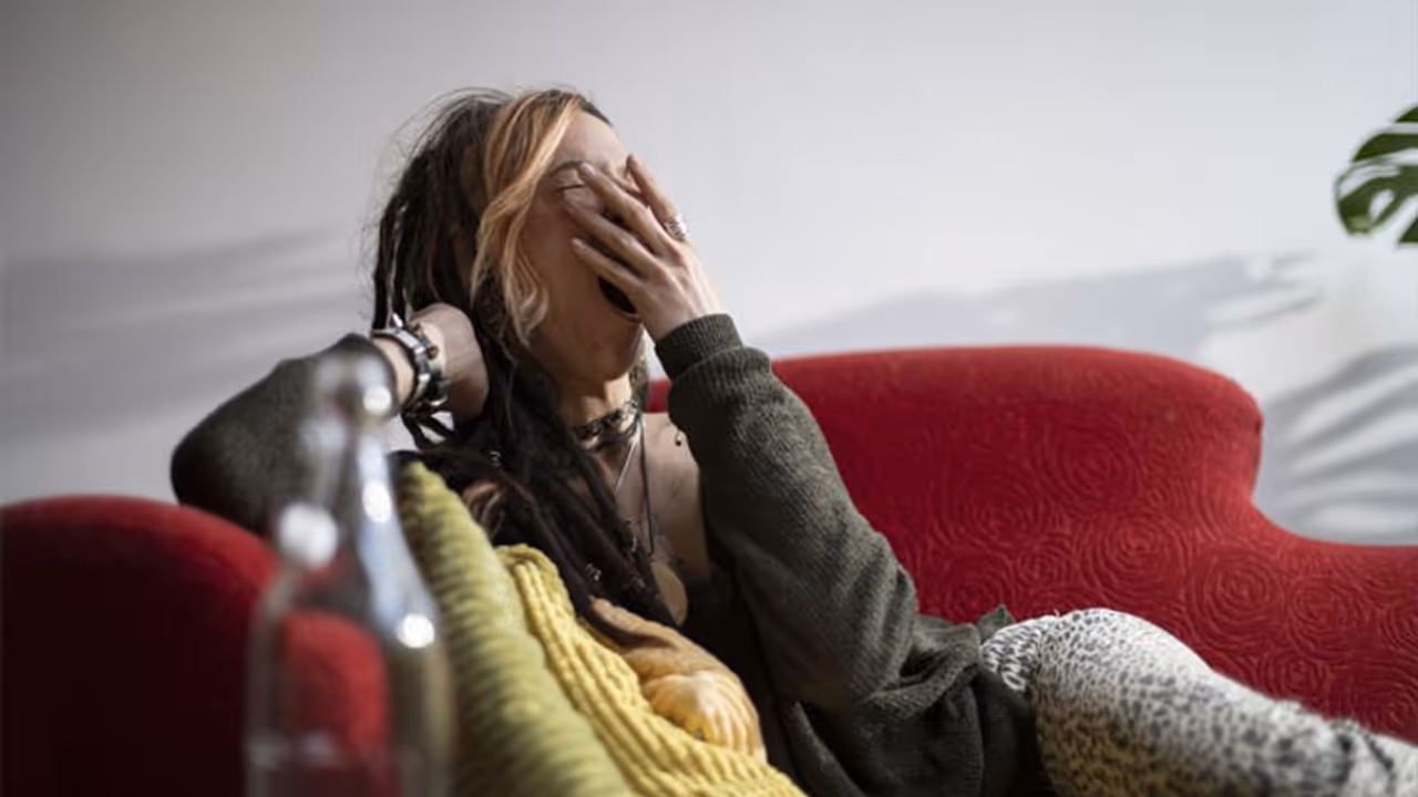 सर्दी के मौसम में इन 9 चीजों को डाइट में करें शामिल, चीते की तरह फुर्तीला करने लगेंगे महसूस सर्दी के मौसम में इन 9 चीजों को डाइट में करें शामिल, चीते की तरह फुर्तीला करने लगेंगे महसूस