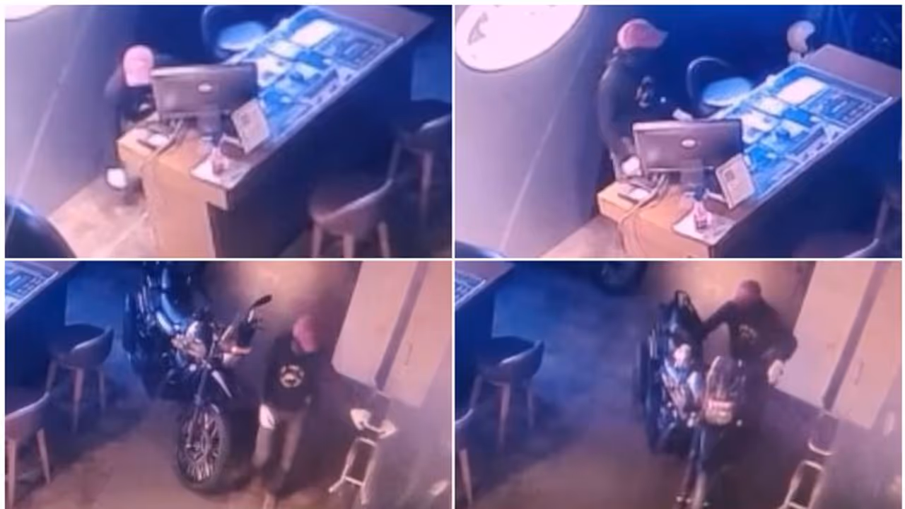 കണ്ണൂരിൽ ജാവ ഷോറൂമിൽ കയറി ലക്ഷങ്ങൾ വിലയുള്ള യെസ്ഡി അഡ്വഞ്ചർ സീരീസ് ബൈക്ക് മോഷ്ടിച്ചു! സിസിടിവി ദൃശ്യം പുറത്ത് കണ്ണൂരിൽ ജാവ ഷോറൂമിൽ കയറി ലക്ഷങ്ങൾ വിലയുള്ള യെസ്ഡി അഡ്വഞ്ചർ സീരീസ് ബൈക്ക് മോഷ്ടിച്ചു! സിസിടിവി ദൃശ്യം പുറത്ത്