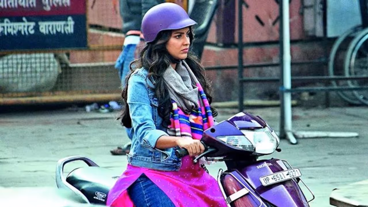 Amala Paul starts filming her Bollywood debut Bholaa Amala Paul starts filming her Bollywood debut Bholaa