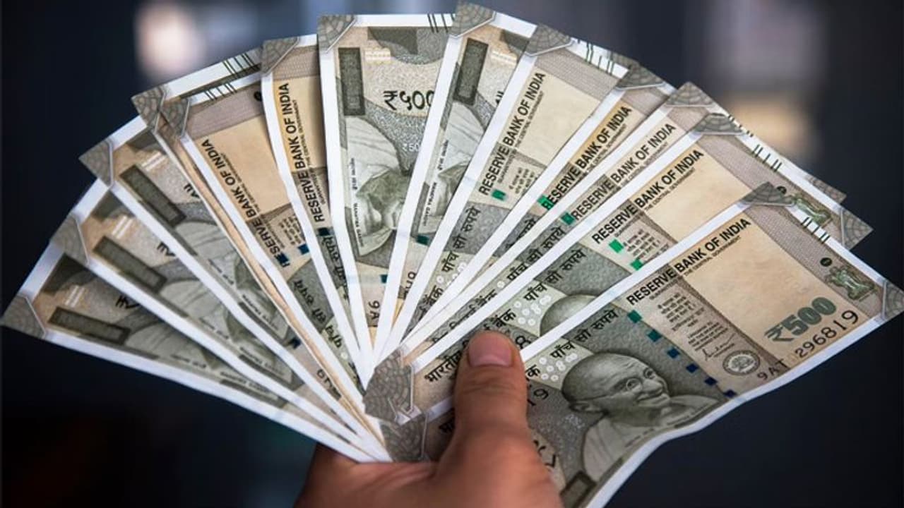 आपके बचत खाते में है सरप्लस फंड तो ऐसे कमाएं ज्यादा ब्याज, जानें क्या है ऑटो स्वीप फैसेलिटी आपके बचत खाते में है सरप्लस फंड तो ऐसे कमाएं ज्यादा ब्याज, जानें क्या है ऑटो स्वीप फैसेलिटी