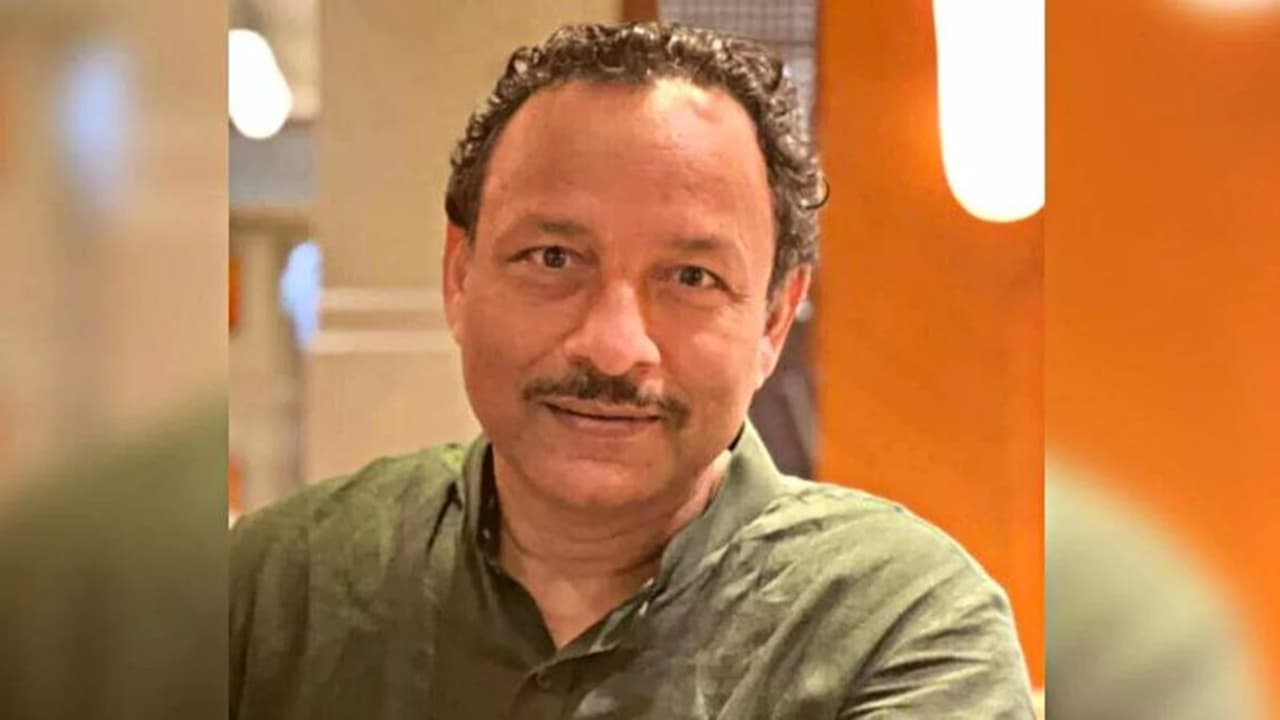 SP प्रवक्ता अनुराग भदौरिया के घर कुर्की का नोटिस चस्पा, साल 2018 में BJP नेता ने दर्ज करवाया था मुकदमा SP प्रवक्ता अनुराग भदौरिया के घर कुर्की का नोटिस चस्पा, साल 2018 में BJP नेता ने दर्ज करवाया था मुकदमा