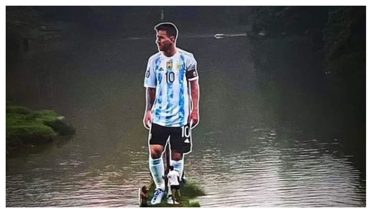 ക്രിസ്റ്റ്യാനോയും നെയ്മറും പുറത്ത്; പുള്ളാവൂർ പുഴയിൽ ഇനി 'ഏകനായി' മെസി ക്രിസ്റ്റ്യാനോയും നെയ്മറും പുറത്ത്; പുള്ളാവൂർ പുഴയിൽ ഇനി 'ഏകനായി' മെസി