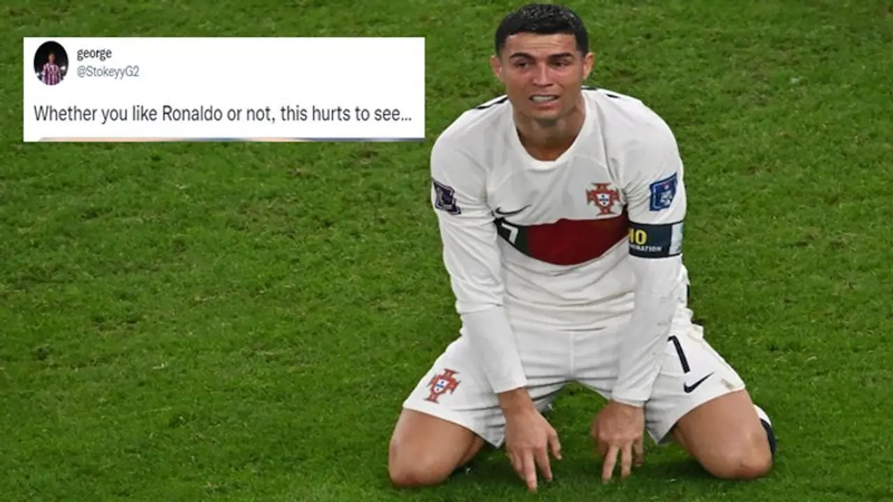 FIFA World Cup 2022: रोनाल्डो को रोता देख फैंस का दिल पसीजा, इस तरह सोशल मीडिया पर उमड़ा गम का सैलाब FIFA World Cup 2022: रोनाल्डो को रोता देख फैंस का दिल पसीजा, इस तरह सोशल मीडिया पर उमड़ा गम का सैलाब