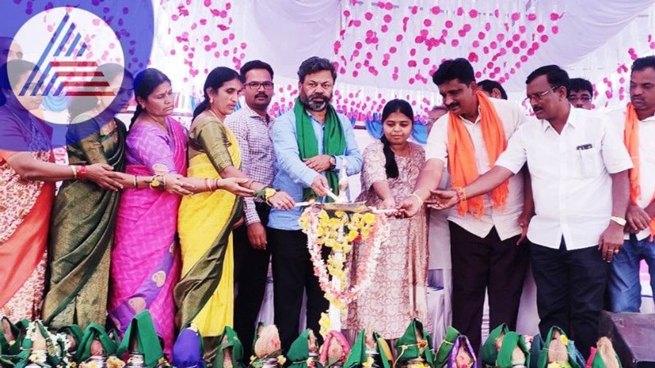 ಗ್ರಾಮ ವಾಸ್ತವ್ಯದಿಂದ ಜನರ ಸಂಕಷ್ಟಪರಿಹಾರ: ಎಂ.ಪಿ.ರೇಣುಕಾಚಾರ್ಯ