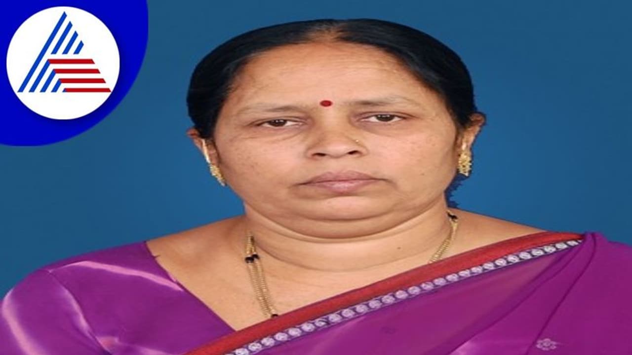 Hubballi: ಅಂಗಾಂಗ ದಾನ ಮಾಡಿ ಸಾವಿನಲ್ಲೂ 'ಪ್ರಜ್ವಲಿಸಿದ ಪ್ರಭಾವತಿ' Hubballi: ಅಂಗಾಂಗ ದಾನ ಮಾಡಿ ಸಾವಿನಲ್ಲೂ 'ಪ್ರಜ್ವಲಿಸಿದ ಪ್ರಭಾವತಿ'