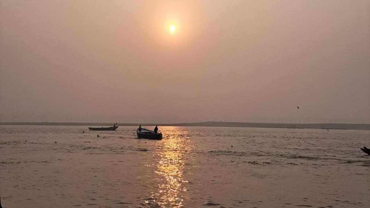 देश में पहली बार बनारस के 2 लाख घरों में होगी शुद्ध गंगाजल की सप्लाई, जानिए क्या है पूरा प्लान देश में पहली बार बनारस के 2 लाख घरों में होगी शुद्ध गंगाजल की सप्लाई, जानिए क्या है पूरा प्लान