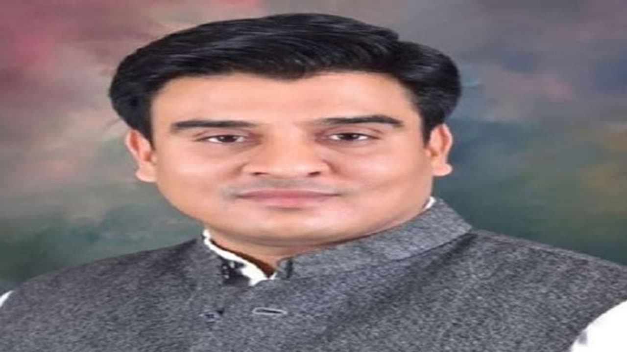 कानपुर: सपा नेता सोलंकी के खिलाफ चार्जशीट दाखिल, 16 गवाह औऱ फोरेंसिक रिपोर्ट को पुलिस ने बनाया आधार