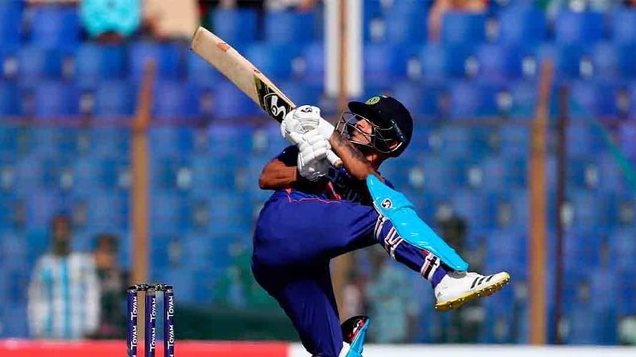 सबसे तेज डबल सेंचुरी ही नहीं ये 10 यूनिक रिकार्ड भी ईशान किशन के नाम, टार्गेट पर था वनडे का 1st तिहरा शतक सबसे तेज डबल सेंचुरी ही नहीं ये 10 यूनिक रिकार्ड भी ईशान किशन के नाम, टार्गेट पर था वनडे का 1st तिहरा शतक