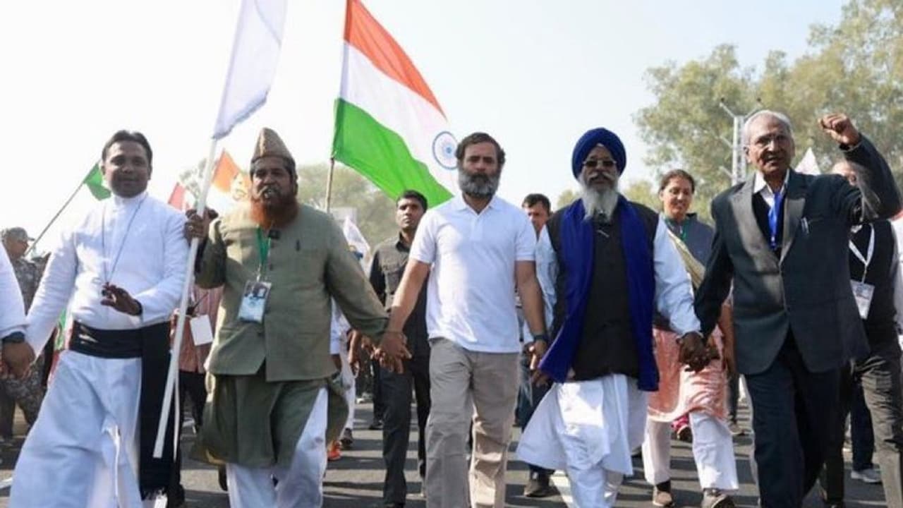 ಹಿಂದೂ ಎಲ್ಲಿ ಹಿಂದೂ... ರಾಹುಲ್ ಗಾಂಧಿ ಪ್ರಶ್ನಿಸುತ್ತಿರುವ ನೆಟ್ಟಿಗರು