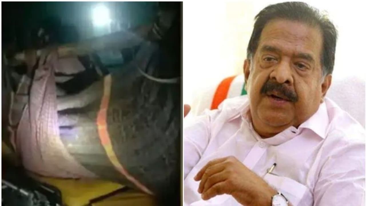 ഗർഭിണിയെ തുണിയിൽ ചുമന്നത് കേരളത്തിനാകെ അപമാനം; കുറ്റക്കാർക്കെതിരെ മുഖം നോക്കാതെ നടപടി വേണമെന്നും ചെന്നിത്തല ഗർഭിണിയെ തുണിയിൽ ചുമന്നത് കേരളത്തിനാകെ അപമാനം; കുറ്റക്കാർക്കെതിരെ മുഖം നോക്കാതെ നടപടി വേണമെന്നും ചെന്നിത്തല