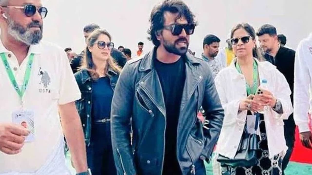 FormulaE రేసులో రాంచరణ్, ఉపాసన సందడి, వైరల్ అవుతున్న ఫోటోస్ FormulaE రేసులో రాంచరణ్, ఉపాసన సందడి, వైరల్ అవుతున్న ఫోటోస్