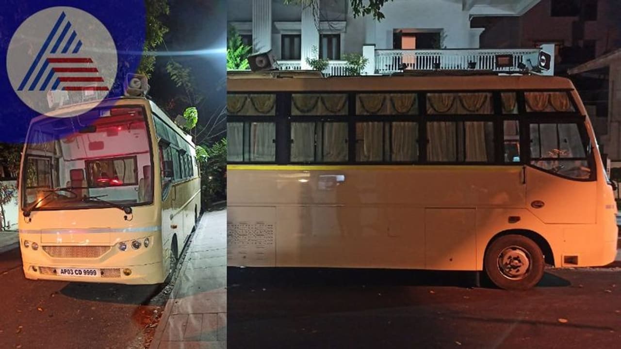 Assembly election: ಕಾಂಗ್ರೆಸ್ ಚುನಾವಣಾ ಪ್ರಚಾರಕ್ಕೆ ತಯಾರಾದ ವಿಶೇಷ ಬಸ್ಗಳು Assembly election: ಕಾಂಗ್ರೆಸ್ ಚುನಾವಣಾ ಪ್ರಚಾರಕ್ಕೆ ತಯಾರಾದ ವಿಶೇಷ ಬಸ್ಗಳು