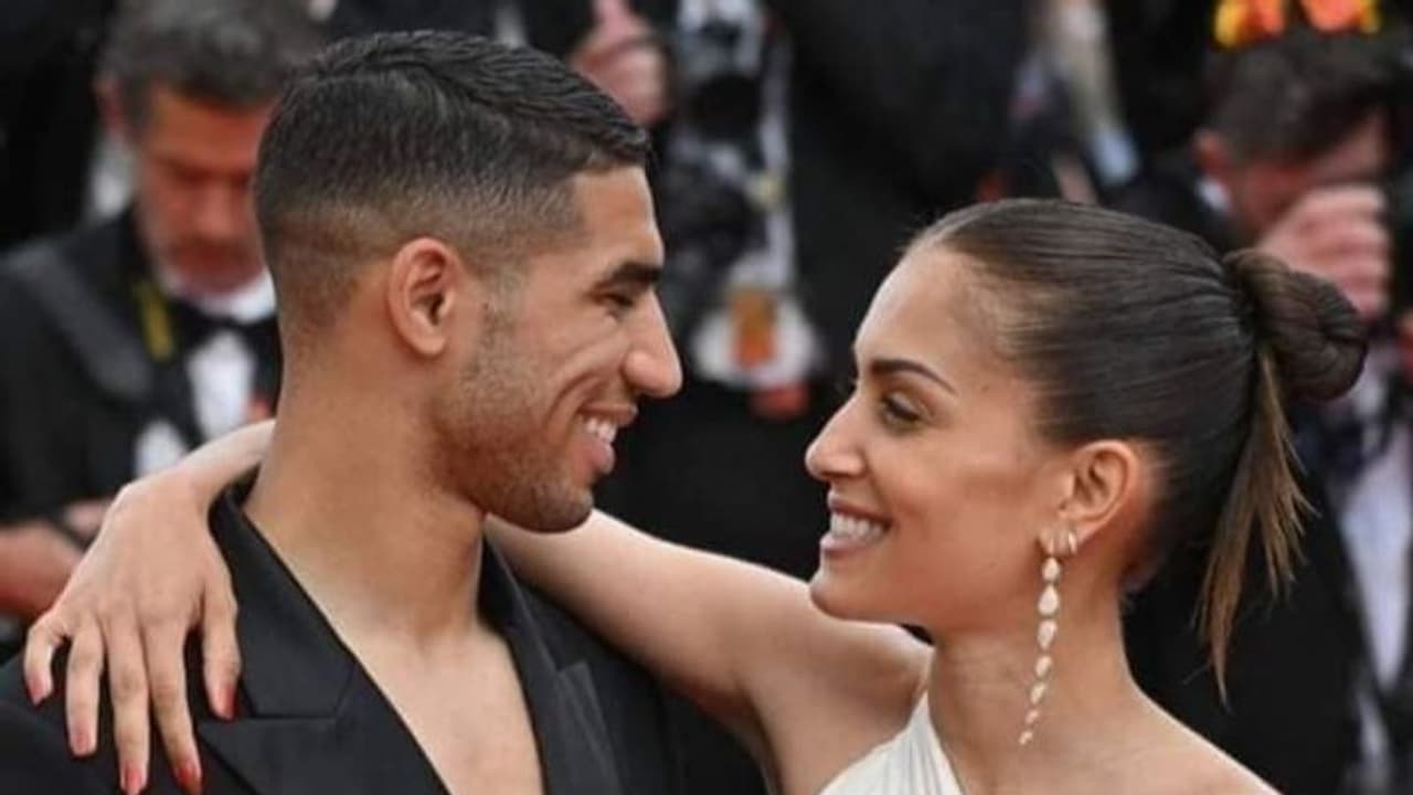 FIFA World Cup: मोरक्को के स्टार प्लेयर की वाइफ पर तस्लीमा नसरीन का ट्विट, हिजाब बुर्का और हंगामे का कनेक्शन FIFA World Cup: मोरक्को के स्टार प्लेयर की वाइफ पर तस्लीमा नसरीन का ट्विट, हिजाब बुर्का और हंगामे का कनेक्शन