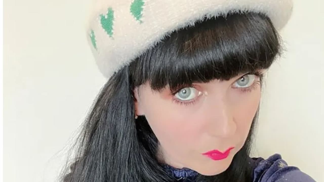 പ്രേതത്തെ വിവാഹം കഴിച്ചെന്ന് ഗായിക, 'പുള്ളിയുടെ കുടി കാരണം ഹണിമൂണ്‍ കുളമായി'