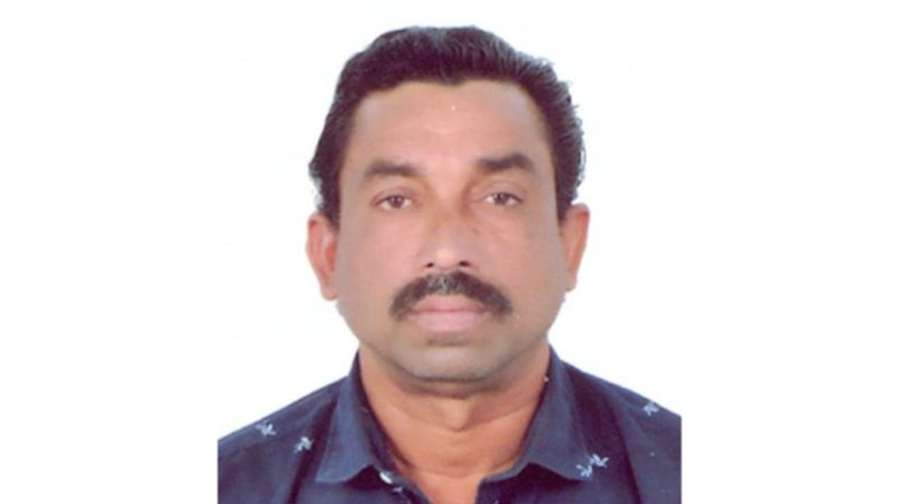 ഒരാഴ്ച മുമ്പ് നിര്യാതനായ പ്രവാസിയുടെ മൃതദേഹം നാട്ടിലെത്തിച്ചു ഒരാഴ്ച മുമ്പ് നിര്യാതനായ പ്രവാസിയുടെ മൃതദേഹം നാട്ടിലെത്തിച്ചു