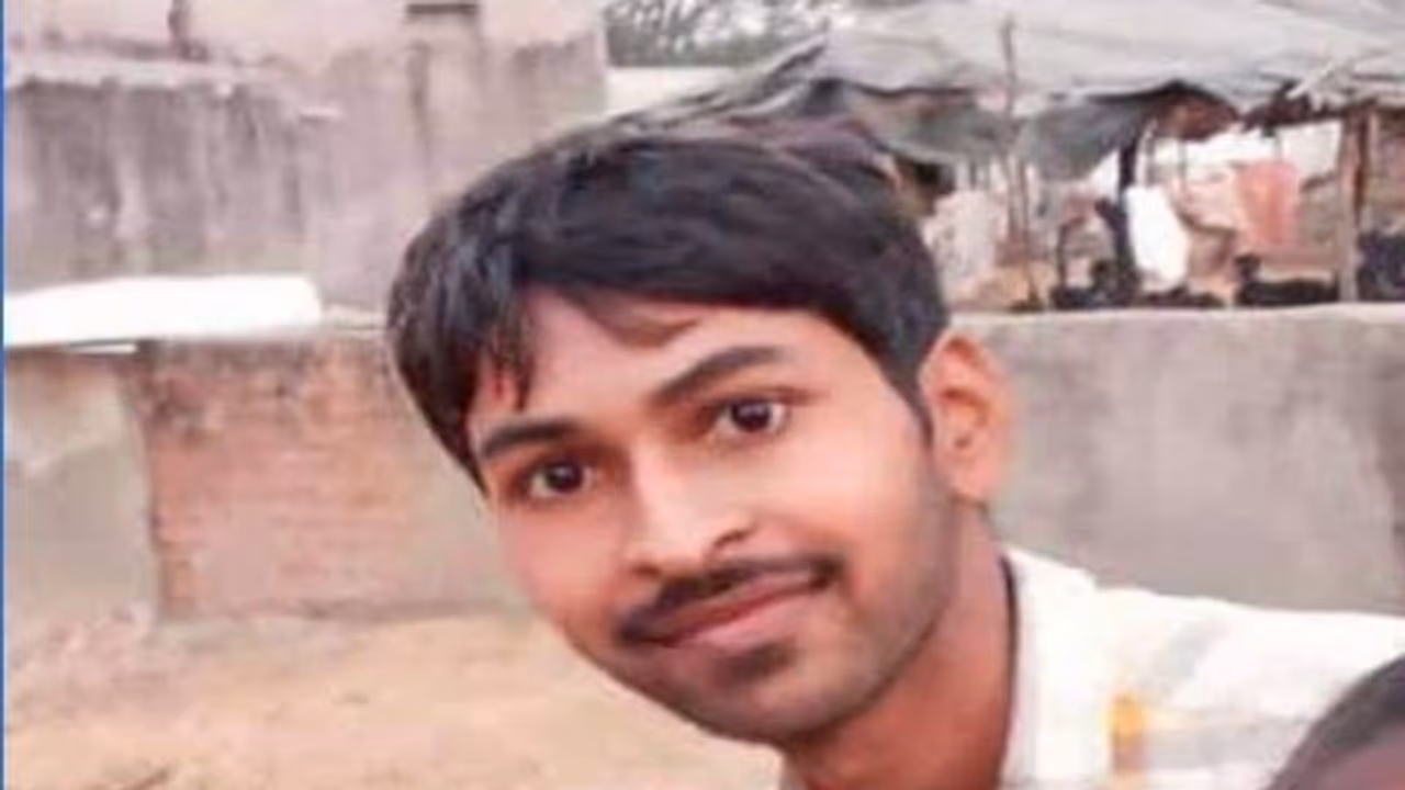 బొప్పెన వెంకటేష్ కవిత : శశి జాడలు బొప్పెన వెంకటేష్ కవిత : శశి జాడలు