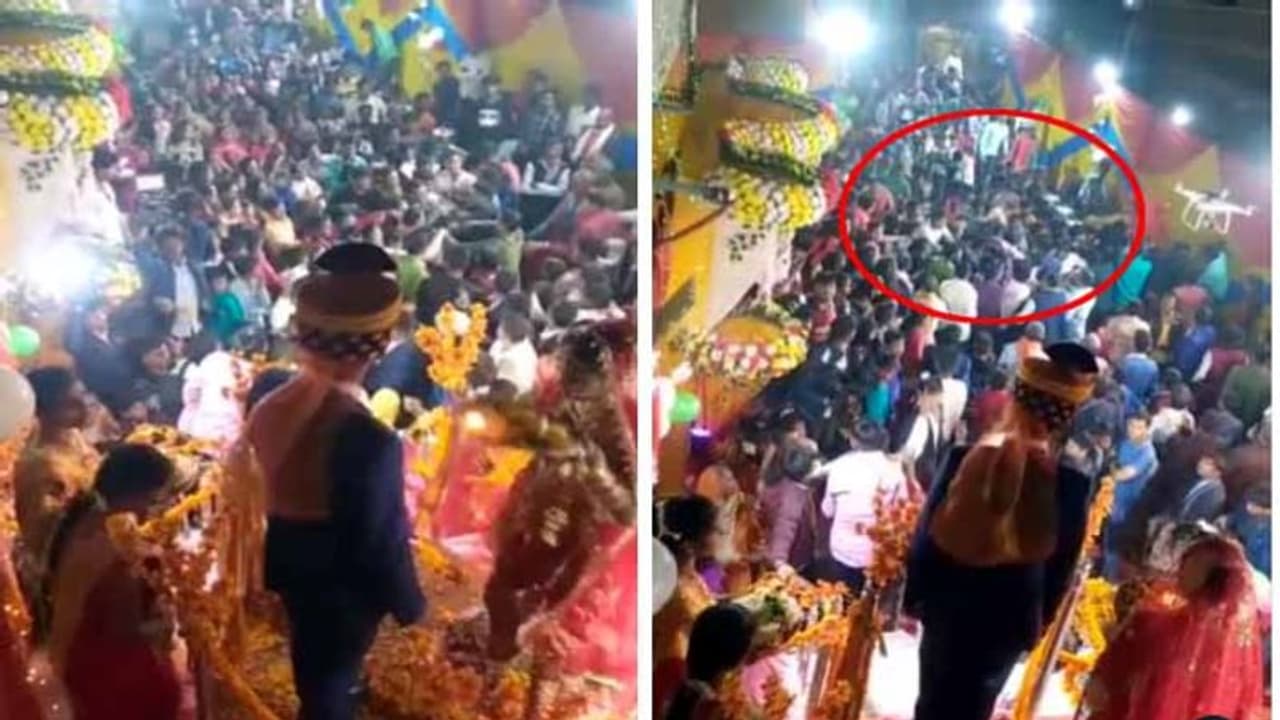 दूल्हे की आरती उतार रही दुल्हन स्टेज के सामने का मंजर देख अचानक रोने लगी देखें VIDEO दूल्हे की आरती उतार रही दुल्हन स्टेज के सामने का मंजर देख अचानक रोने लगी देखें VIDEO