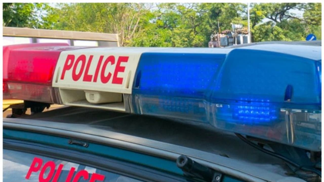 ഏഴ് വർഷം മുമ്പ് 'മരിച്ച' ഭാര്യ ജീവനോടെ, 'കൊലപ്പെടുത്തിയ' കുറ്റത്തിന് ഭർത്താവും സുഹൃത്തും ജയിലിൽ! ഏഴ് വർഷം മുമ്പ് 'മരിച്ച' ഭാര്യ ജീവനോടെ, 'കൊലപ്പെടുത്തിയ' കുറ്റത്തിന് ഭർത്താവും സുഹൃത്തും ജയിലിൽ!