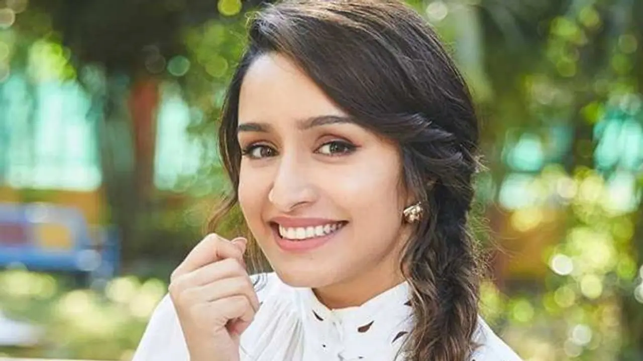 श्रद्धा कपूर ने अपकमिंग फिल्म का टाइटल शेयर कर पूछा 1 दिलचस्प सवाल, फैन्स ऐसे लेने लगे मजे