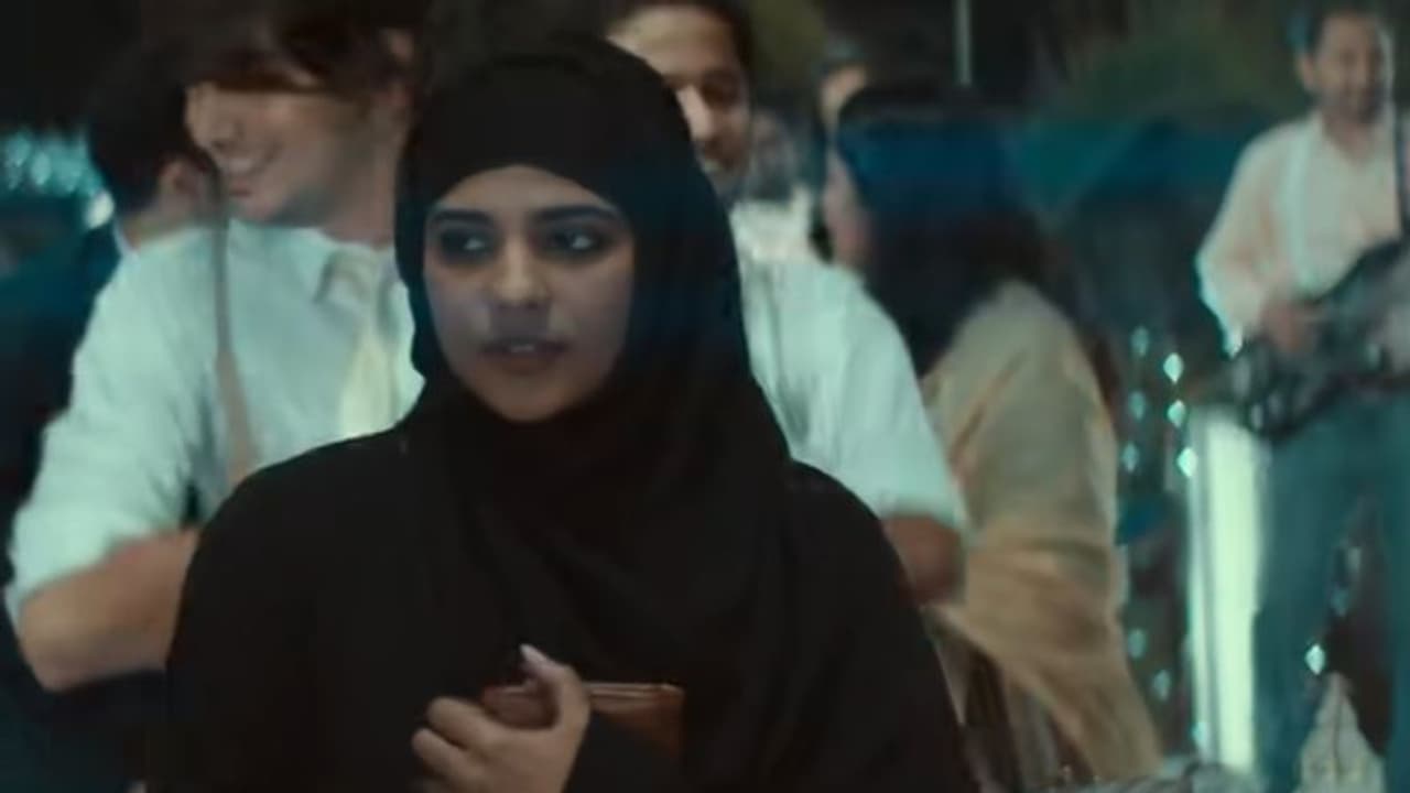 ഐശ്വര്യ രാജേഷ് നായികയായി 'ഫര്ഹാന', വിഡിയോ ഗാനം പുറത്ത് ഐശ്വര്യ രാജേഷ് നായികയായി 'ഫര്ഹാന', വിഡിയോ ഗാനം പുറത്ത്