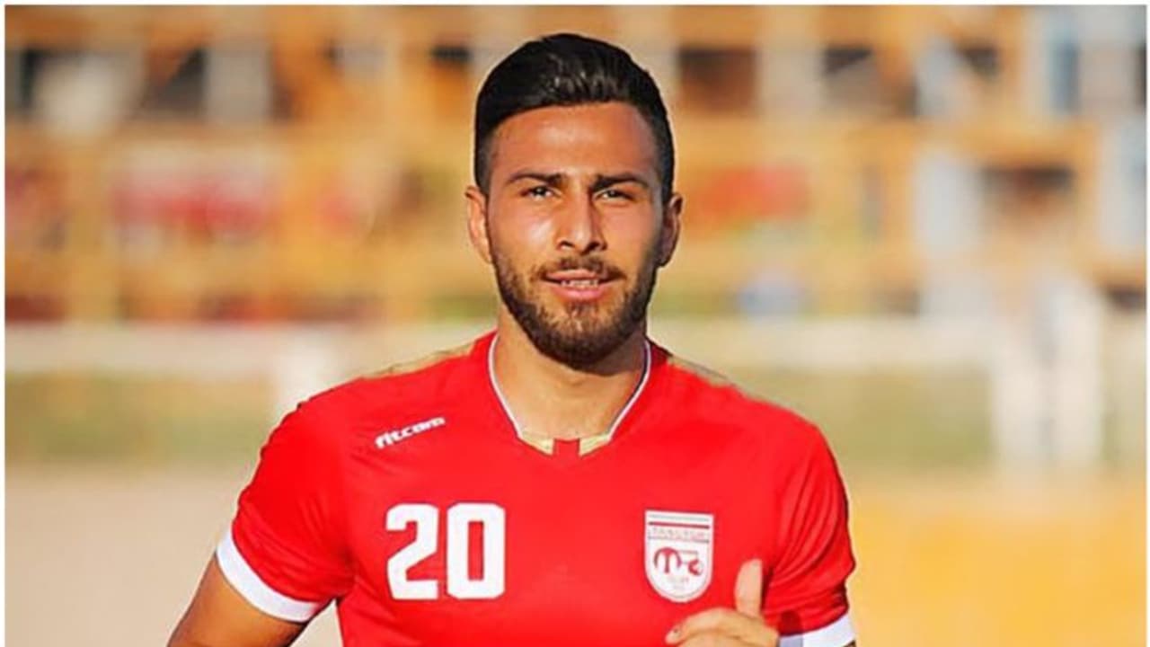 ഇറാനിയൻ ഫുട്ബോൾ താരം അമീർ നസ്ർ അസാദാനി വധശിക്ഷ; ഞെട്ടിച്ച വാര്ത്തയെന്ന് ഫിഫ്പ്രോ ഇറാനിയൻ ഫുട്ബോൾ താരം അമീർ നസ്ർ അസാദാനി വധശിക്ഷ; ഞെട്ടിച്ച വാര്ത്തയെന്ന് ഫിഫ്പ്രോ