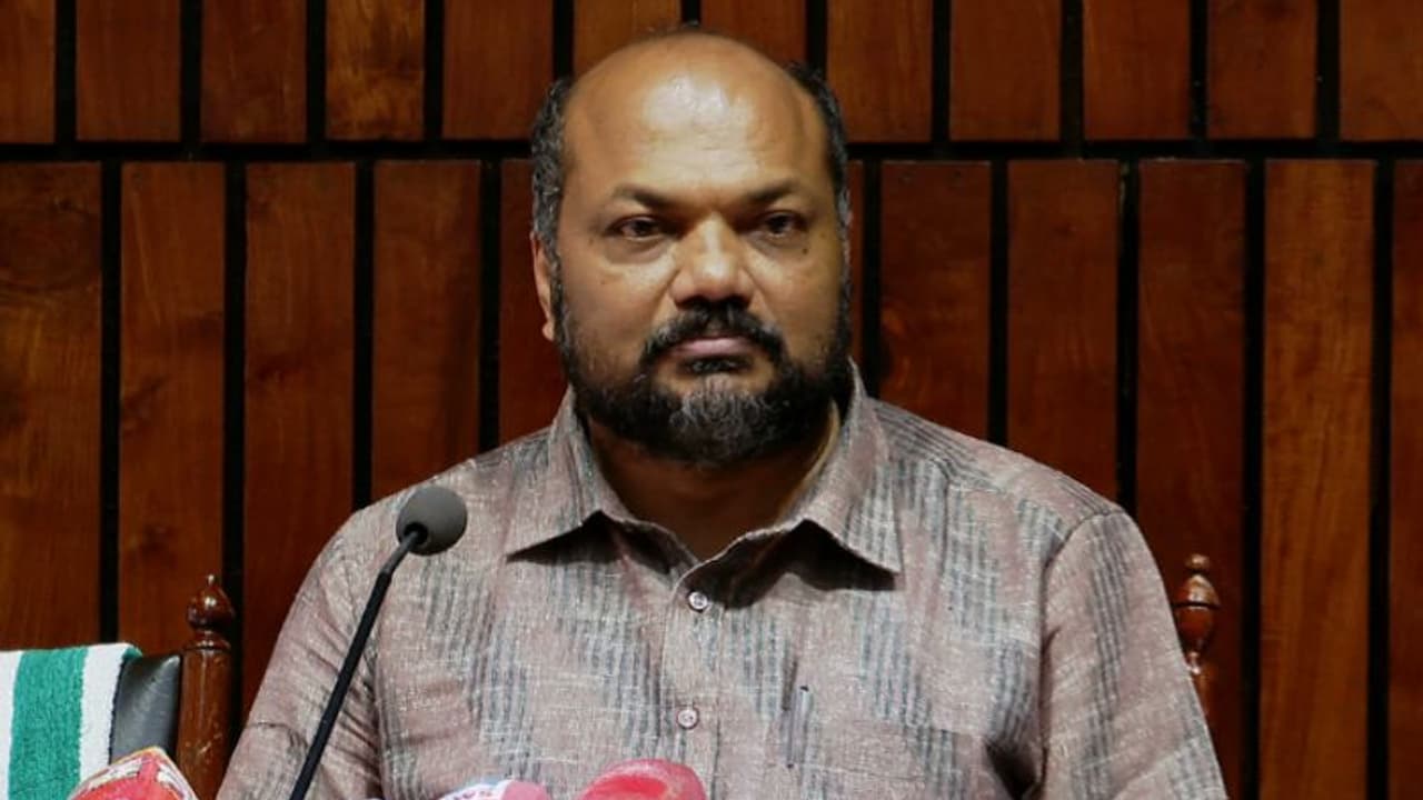 പണിമുടക്ക് അവസാന സമരമാർഗം, ചില തെറ്റായ പ്രവണതകൾ കെഎംഎംഎൽ തൊഴിലാളികൾക്കിടയിലുണ്ടെന്ന് മന്ത്രി പി രാജീവ്