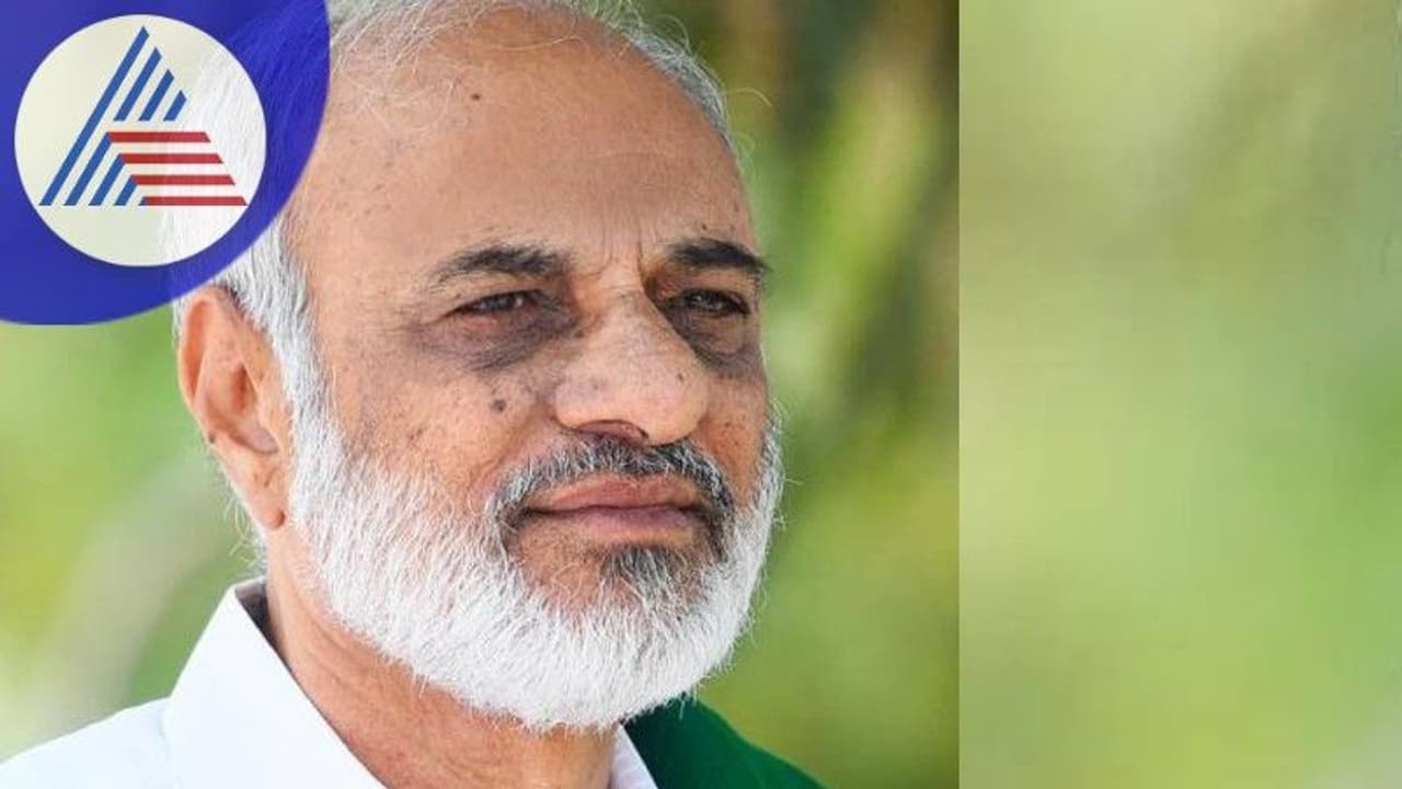 ಕಬ್ಬಿಗೆ ಎಫ್ಆರ್ಪಿ ಬೆಲೆ ನಿಗದಿಗೊಳಿಸಿ ರೈತರಿಗೆ ಮೋಸ: ಎಚ್.ಆರ್.ಬಸವರಾಜಪ್ಪ ಆರೋಪ ಕಬ್ಬಿಗೆ ಎಫ್ಆರ್ಪಿ ಬೆಲೆ ನಿಗದಿಗೊಳಿಸಿ ರೈತರಿಗೆ ಮೋಸ: ಎಚ್.ಆರ್.ಬಸವರಾಜಪ್ಪ ಆರೋಪ