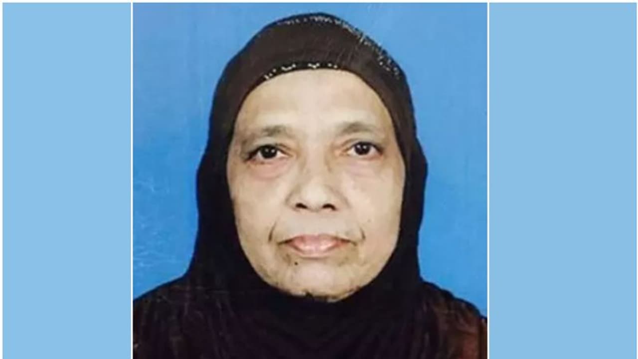 ഒമാനില് മരിച്ച മലയാളിയുടെ മൃതദേഹം നാട്ടിലെത്തിച്ചു ഒമാനില് മരിച്ച മലയാളിയുടെ മൃതദേഹം നാട്ടിലെത്തിച്ചു