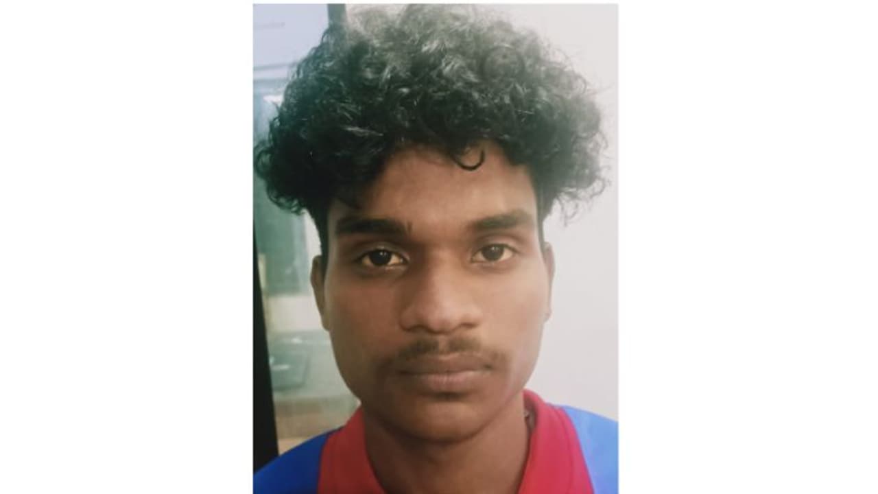 ജില്ലയില് കയറരുതെന്ന് പറഞ്ഞ് നാടുകടത്തി; കാപ്പാ നിയമം ലംഘിച്ച പ്രതി അറസ്റ്റിൽ ജില്ലയില് കയറരുതെന്ന് പറഞ്ഞ് നാടുകടത്തി; കാപ്പാ നിയമം ലംഘിച്ച പ്രതി അറസ്റ്റിൽ