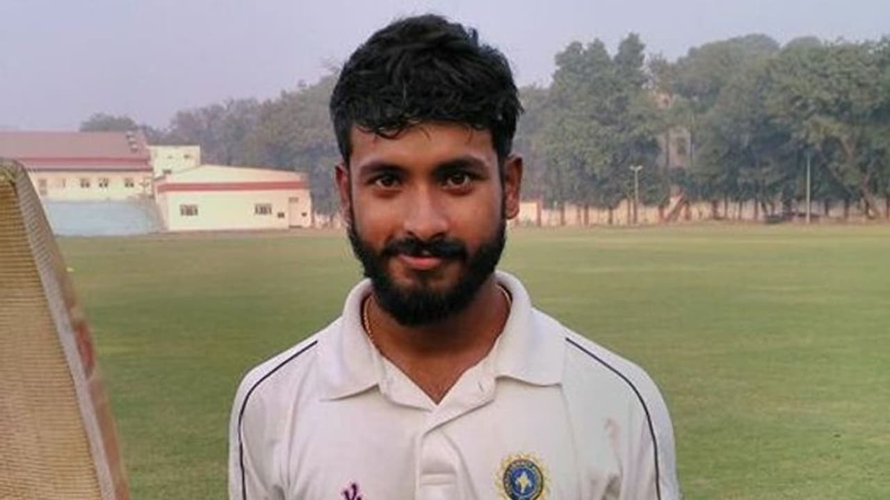 സെഞ്ചുറിയുമായി അക്ഷയ് ചന്ദ്രന്, സിജോമോന് അര്ധസെഞ്ചുറി, ജാര്ഖണ്ഡിനെതിരെ കേരളത്തിന് കൂറ്റന് സ്കോര് സെഞ്ചുറിയുമായി അക്ഷയ് ചന്ദ്രന്, സിജോമോന് അര്ധസെഞ്ചുറി, ജാര്ഖണ്ഡിനെതിരെ കേരളത്തിന് കൂറ്റന് സ്കോര്