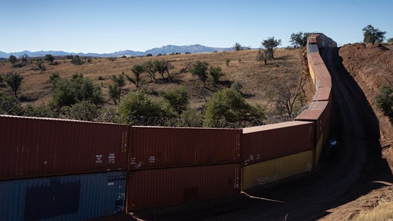 ಕಣ್ಣಾಮುಚ್ಚಾಲೆ ಆಡುವಾಗ ಬಾಂಗ್ಲಾದಿಂದ, ಮಲೇಷ್ಯಾಗೆ ಹೋದ ಬಾಲಕ! ಕಣ್ಣಾಮುಚ್ಚಾಲೆ ಆಡುವಾಗ ಬಾಂಗ್ಲಾದಿಂದ, ಮಲೇಷ್ಯಾಗೆ ಹೋದ ಬಾಲಕ!