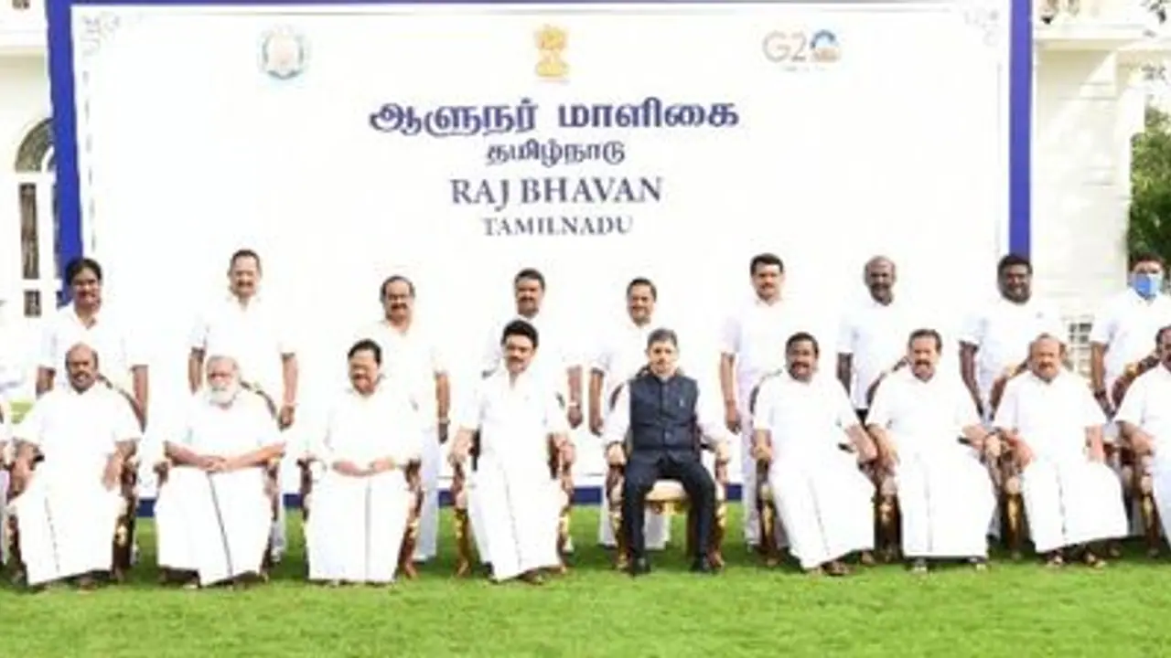 தமிழக அமைச்சரவையின் சீனியாரிட்டி பட்டியல் வெளியீடு.! சீனியர்களை பின்னுக்கு தள்ளிய உதயநிதி.! எத்தனையாவது இடம்.?