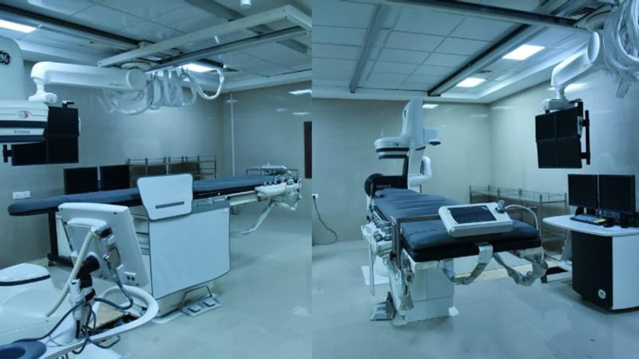 ഏറെ നാളത്തെ കാത്തിരിപ്പിന് വിരാമം; കാസര്ഗോഡ് ജില്ലയിലെ ആദ്യ കാത്ത് ലാബ് പ്രവര്ത്തനമാരംഭിച്ചു ഏറെ നാളത്തെ കാത്തിരിപ്പിന് വിരാമം; കാസര്ഗോഡ് ജില്ലയിലെ ആദ്യ കാത്ത് ലാബ് പ്രവര്ത്തനമാരംഭിച്ചു