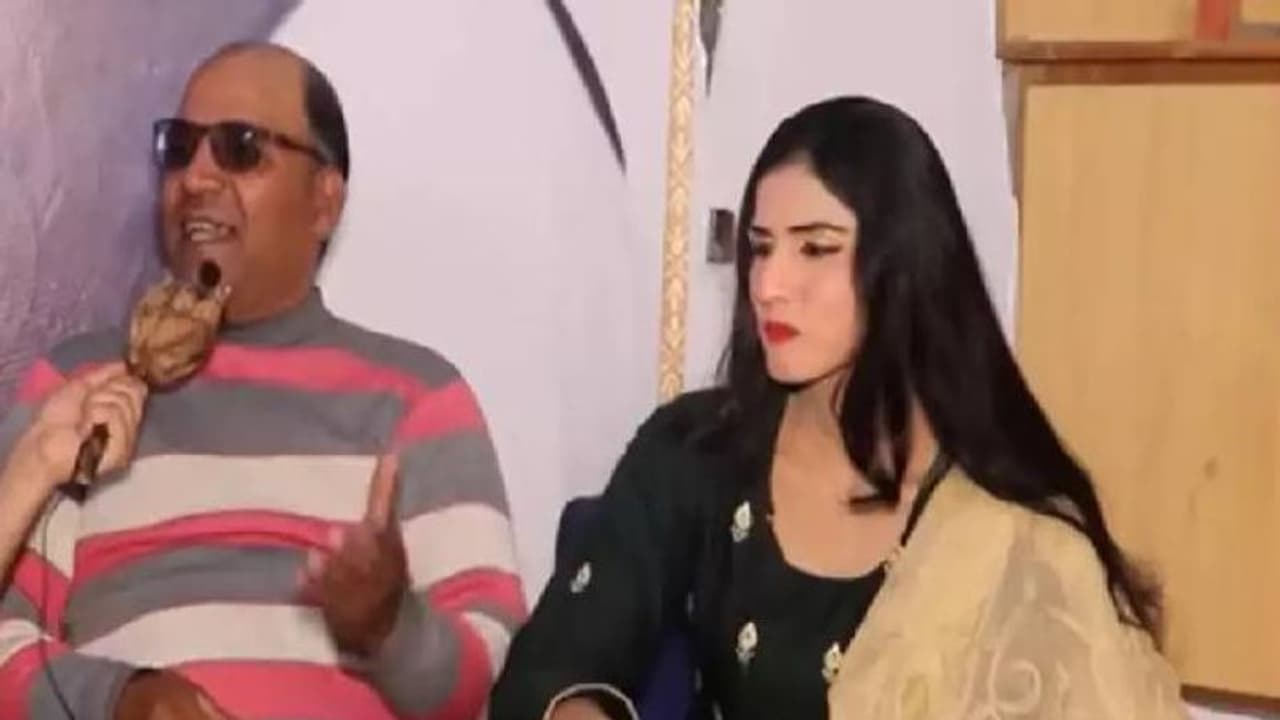 50 കാരൻ ബസ് ഡ്രൈവറുമായി പ്രണയത്തിലായി 24 കാരി, വിവാഹശേഷം കണ്ടക്ടറായി കൂടെപ്പോകുന്നു 50 കാരൻ ബസ് ഡ്രൈവറുമായി പ്രണയത്തിലായി 24 കാരി, വിവാഹശേഷം കണ്ടക്ടറായി കൂടെപ്പോകുന്നു