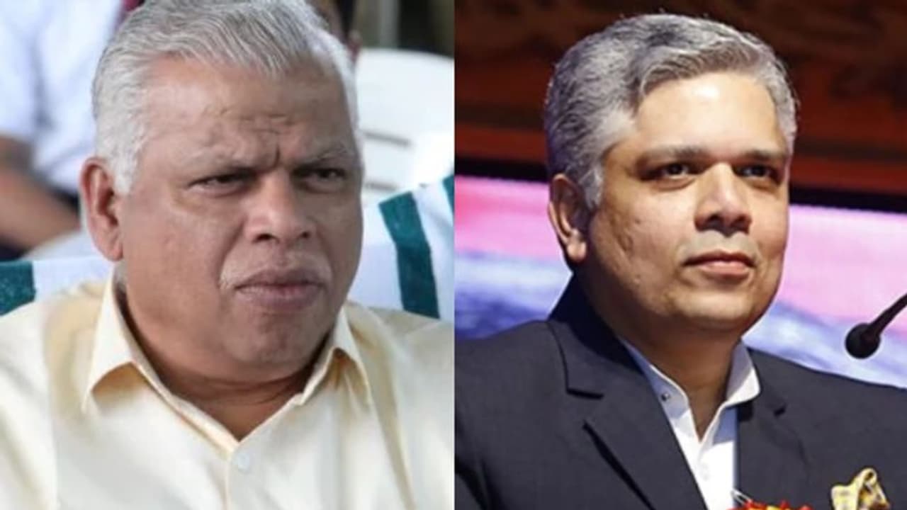 ജസ്റ്റിസ് ദേവൻ രാമചന്ദ്രനെതിരെ സിപിഎം കണ്ണൂര് ജില്ലാ സെക്രട്ടറി എംവി ജയരാജൻ ജസ്റ്റിസ് ദേവൻ രാമചന്ദ്രനെതിരെ സിപിഎം കണ്ണൂര് ജില്ലാ സെക്രട്ടറി എംവി ജയരാജൻ