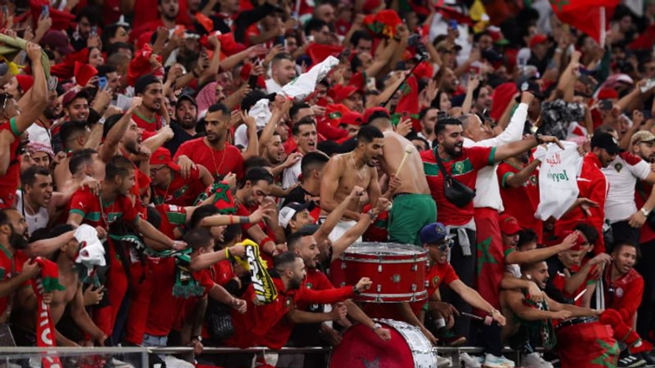 తొలిసారి సెమీస్కు చేరిన మొరాకో.. 13వేల మందికి ఉచితంగా టికెట్లు.. 30 విమానాల్లో తరలింపు.. తొలిసారి సెమీస్కు చేరిన మొరాకో.. 13వేల మందికి ఉచితంగా టికెట్లు.. 30 విమానాల్లో తరలింపు..