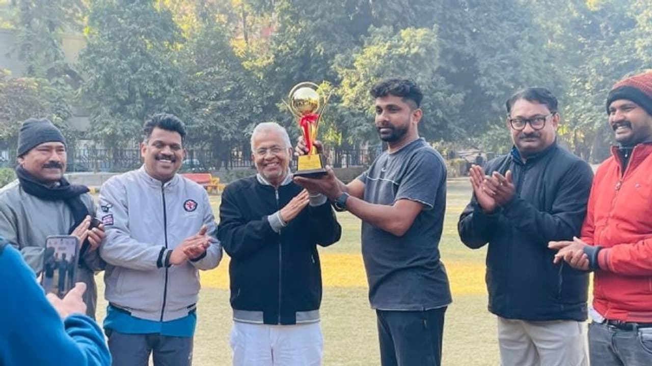 കെ.യു .ഡബ്ലിയു.ജെ . ക്രിക്കറ്റിൽ കിംഗ്ടെൻ ഇലവൻസ് ജേതാക്കൾ