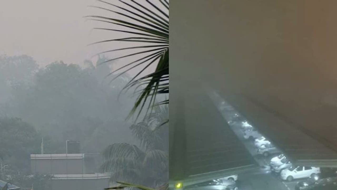 കനത്ത മൂടൽ മഞ്ഞ്; കൊച്ചിയിലിറങ്ങേണ്ട വിമാനങ്ങൾ വഴിതിരിച്ചുവിട്ടു, മണിക്കൂറുകൾക്ക് ശേഷം തിരിച്ചെത്തി കനത്ത മൂടൽ മഞ്ഞ്; കൊച്ചിയിലിറങ്ങേണ്ട വിമാനങ്ങൾ വഴിതിരിച്ചുവിട്ടു, മണിക്കൂറുകൾക്ക് ശേഷം തിരിച്ചെത്തി