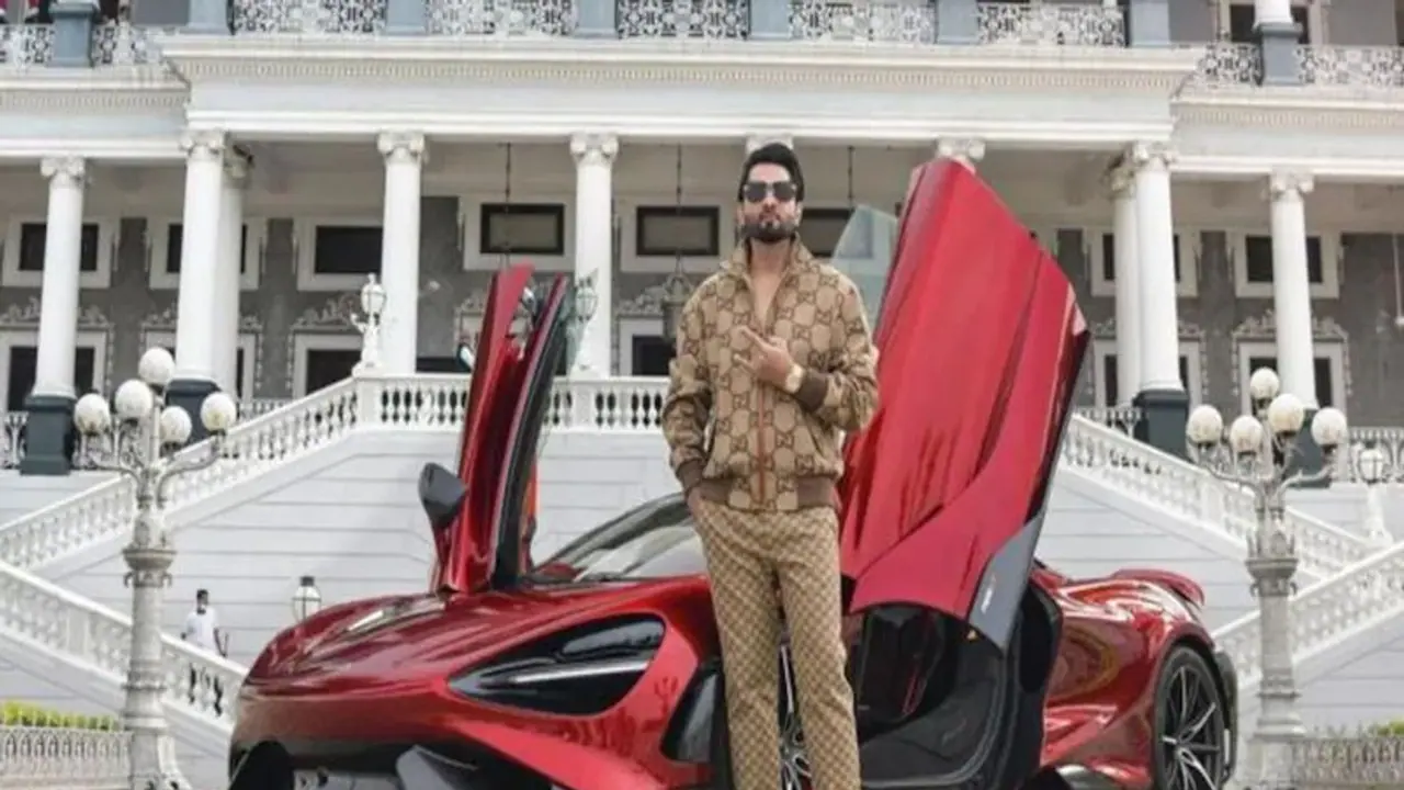 कौन हैं हैदराबाद के रॉयल नवाब नसीर खान, जिन्होंने खरीदी भारत की सबसे महंगी कार, कीमत जान उड़ जाएंगे होश कौन हैं हैदराबाद के रॉयल नवाब नसीर खान, जिन्होंने खरीदी भारत की सबसे महंगी कार, कीमत जान उड़ जाएंगे होश