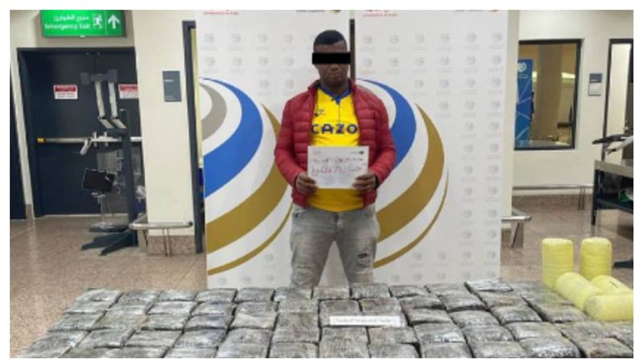 ദുബൈയിലെത്തിയ യാത്രക്കാരന്റെ ബാഗില്‍ നിന്ന് 37 കിലോ കഞ്ചാവ് പിടികൂടി