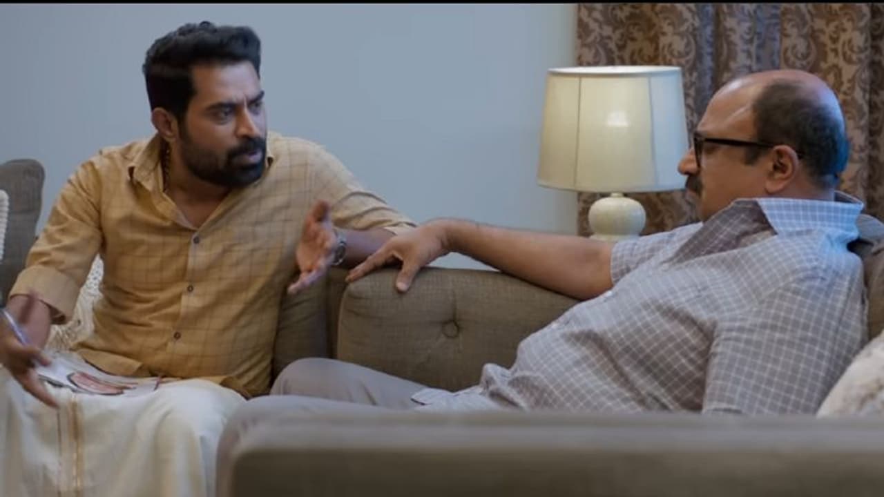 സുരാജ് വെഞ്ഞാറമൂട് നായകനായി 'എന്നാലും ന്റെളിയാ', ടീസര് പുറത്ത് സുരാജ് വെഞ്ഞാറമൂട് നായകനായി 'എന്നാലും ന്റെളിയാ', ടീസര് പുറത്ത്