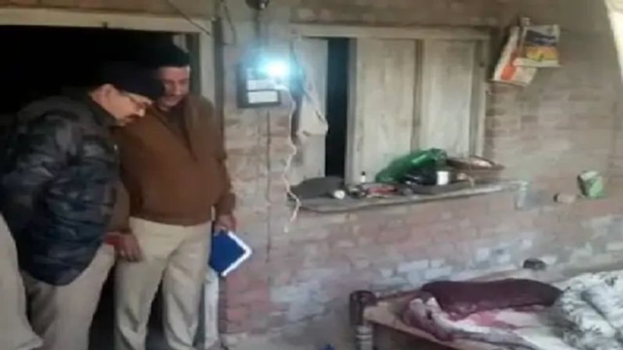 बदायूं: जमीन के लिए रिश्तों का कत्ल, दंपति की हत्या कर घर में सो रहा था आरोपी, 8 महीने की गर्भवती थी महिला बदायूं: जमीन के लिए रिश्तों का कत्ल, दंपति की हत्या कर घर में सो रहा था आरोपी, 8 महीने की गर्भवती थी महिला